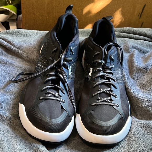 DECKERS DECKERSXLAB SIZE 10.5 - Picture 1 of 6